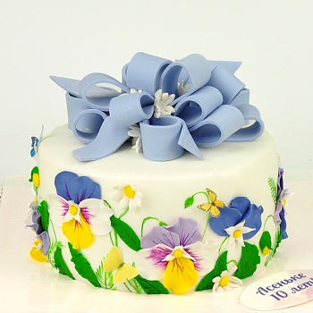  Торт цветочный с бантом