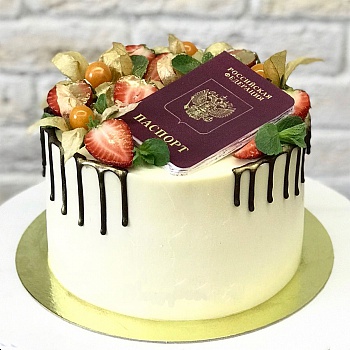  Торт с паспортом и ягодами