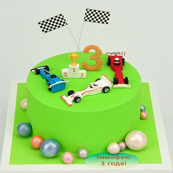  Велюровый торт с машинками Формулы-1